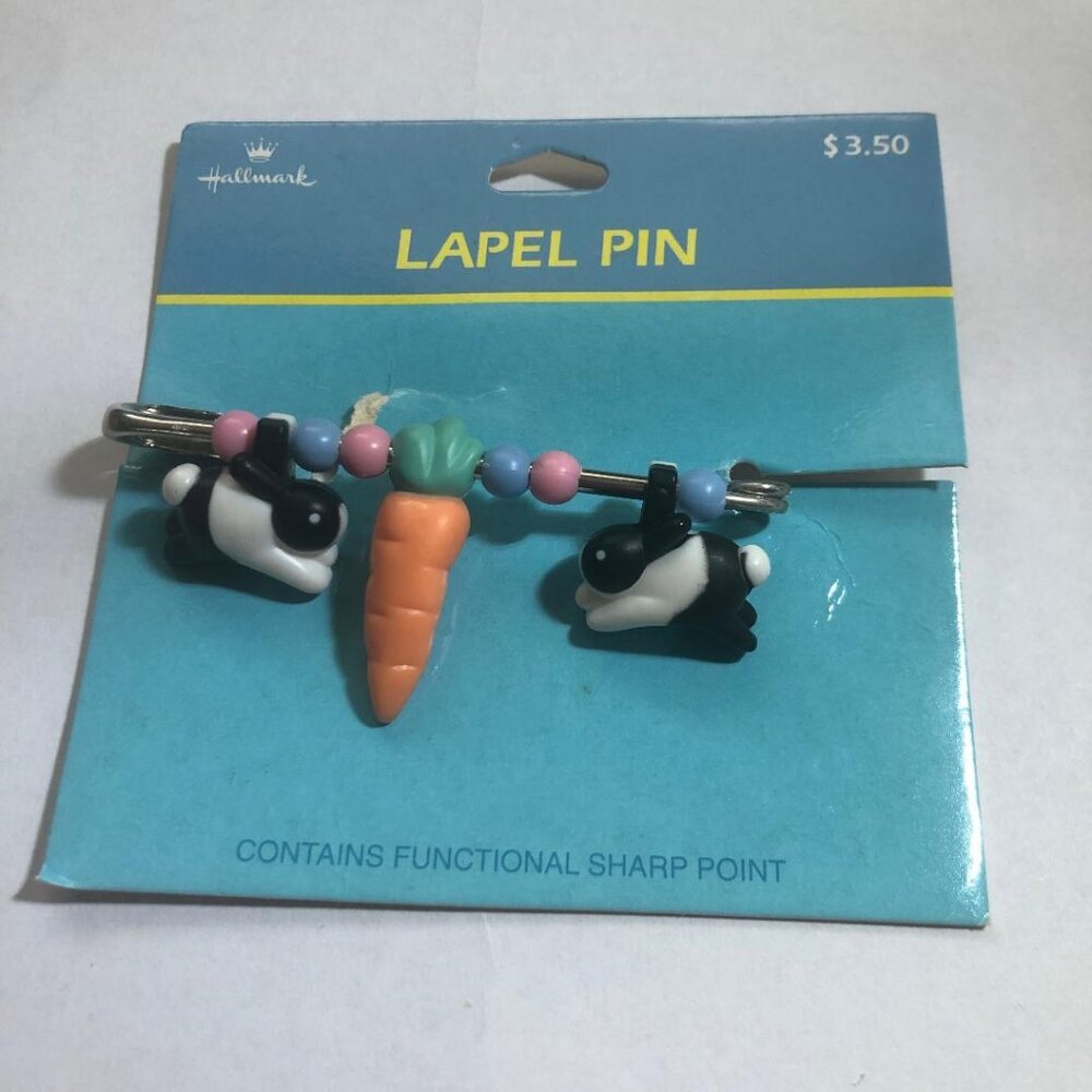New Vintage Hallmark Safety Pin Easter Bunny Rabbits Carrot & Beads Brooch